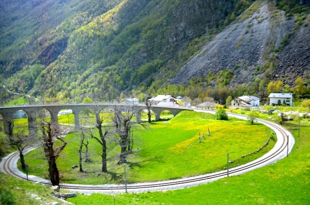 Bu tren yolu bir başka 14