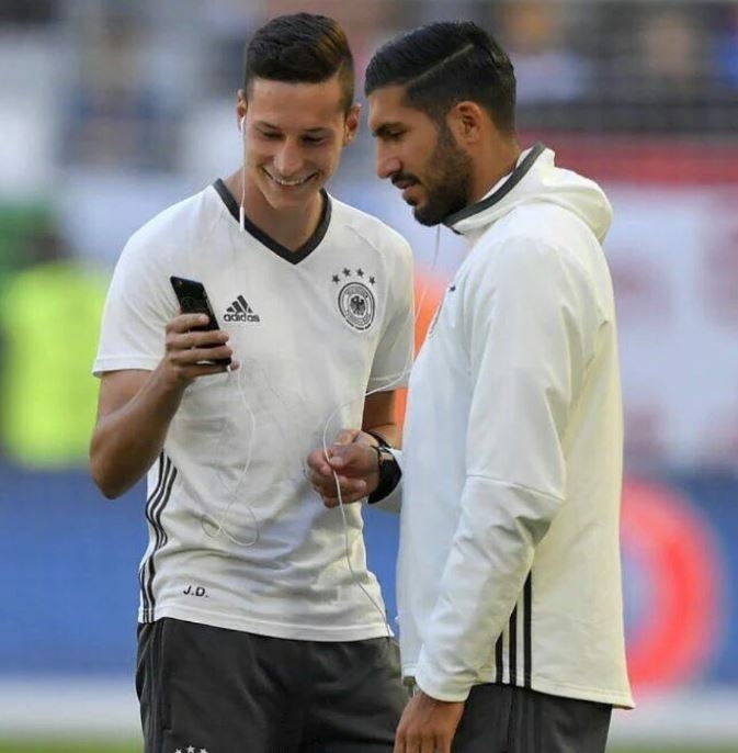 Liverpool'un Türk yıldızı köy kahvesinde! 13