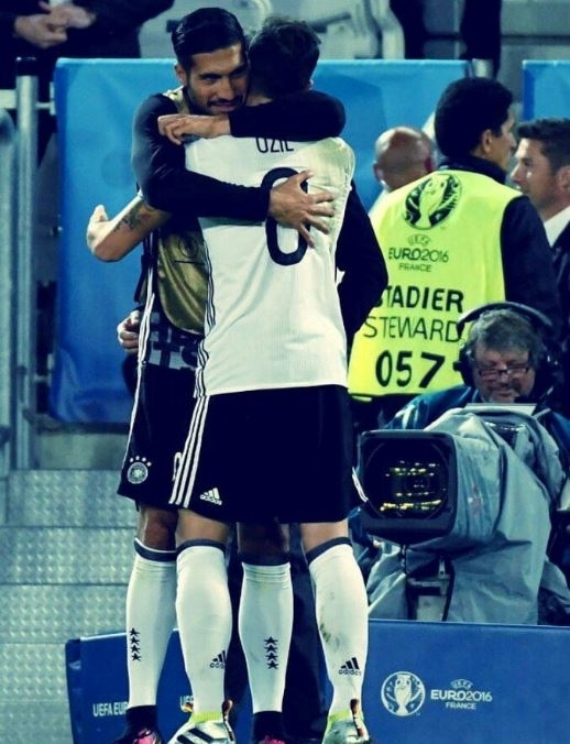 Liverpool'un Türk yıldızı köy kahvesinde! 14