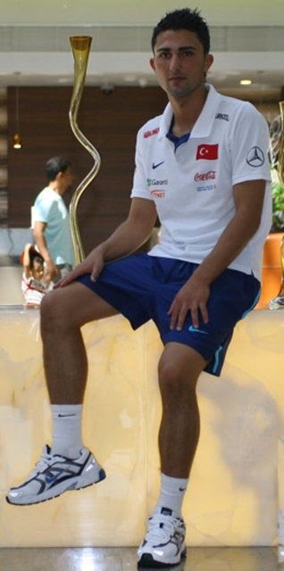 Liverpool'un Türk yıldızı köy kahvesinde! 38