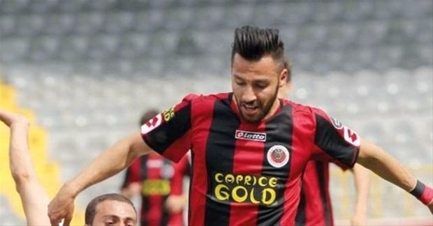 Liverpool'un Türk yıldızı köy kahvesinde! 71