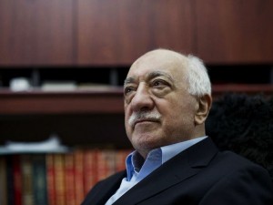 FETÖ lideri Gülen'in 72 hizmetkârı