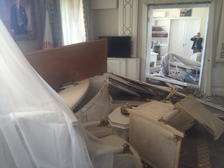 TBMM'ye bomba yağdırdılar! Bakın ne hale geldi! 15