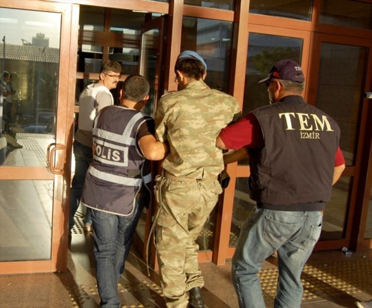 İşte tutuklanan darbeci komutanlar 108