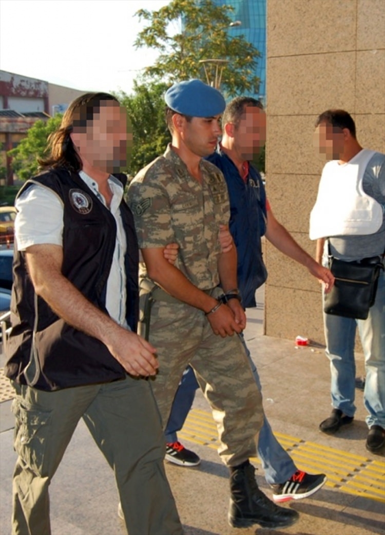 İşte tutuklanan darbeci komutanlar 112