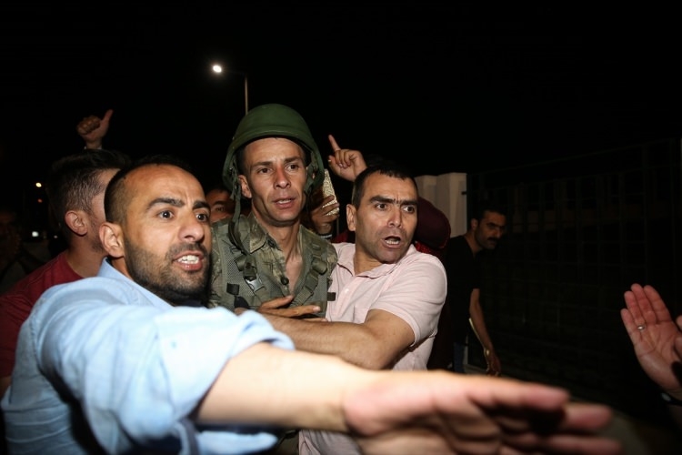 İşte tutuklanan darbeci komutanlar 27