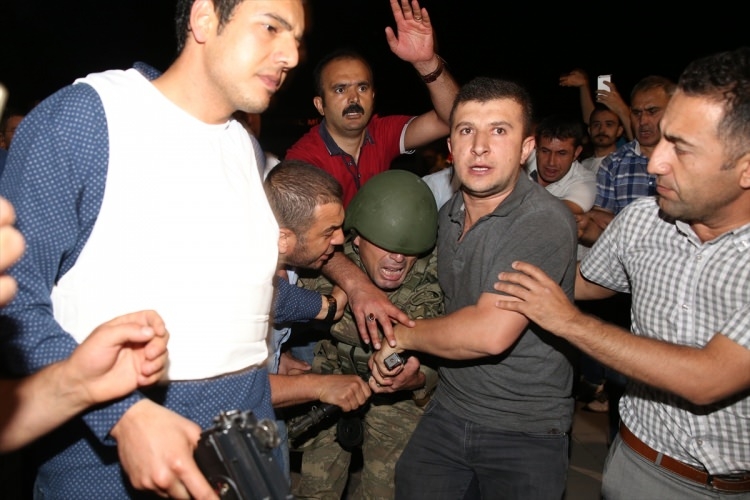 İşte tutuklanan darbeci komutanlar 29