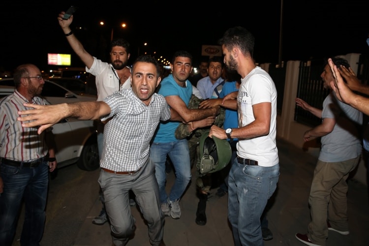 İşte tutuklanan darbeci komutanlar 51