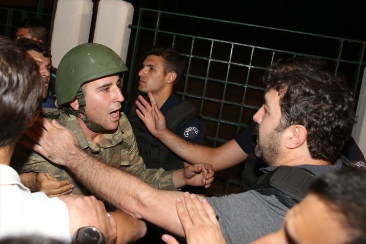 İşte tutuklanan darbeci komutanlar 61