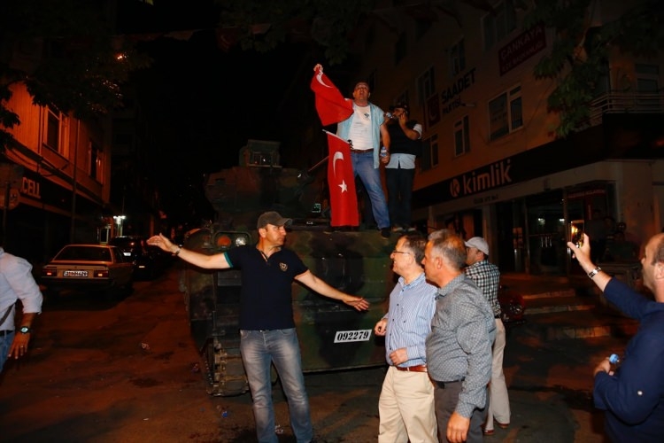 İşte tutuklanan darbeci komutanlar 77