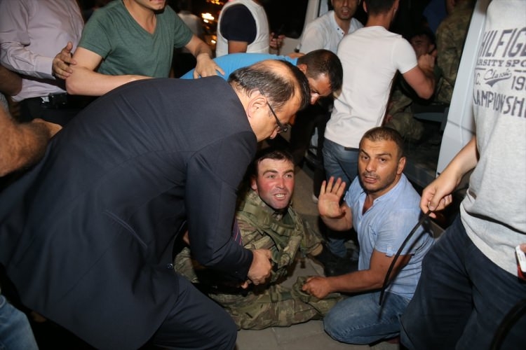 İşte tutuklanan darbeci komutanlar 78