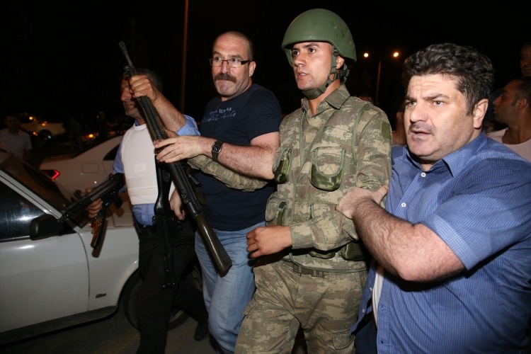 İşte tutuklanan darbeci komutanlar 88