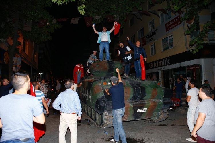 İşte tutuklanan darbeci komutanlar 89