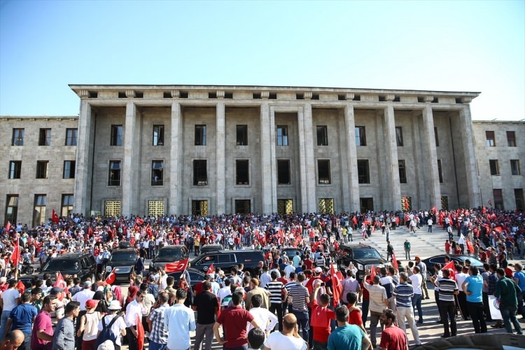 TBMM darbeye karşı tek ses! 20