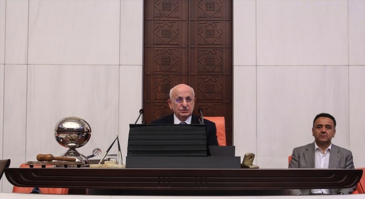 TBMM darbeye karşı tek ses! 4