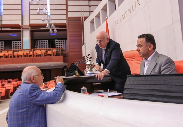 TBMM darbeye karşı tek ses! 5