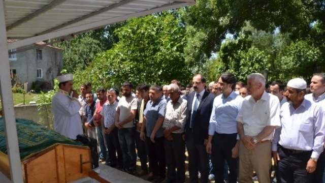 Demokrasi şehitleri son yolculuğuna uğurlandı 10