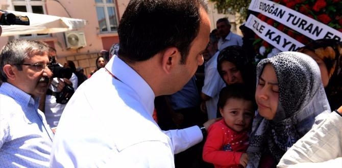 Demokrasi şehitleri son yolculuğuna uğurlandı 13