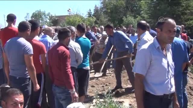 Demokrasi şehitleri son yolculuğuna uğurlandı 9