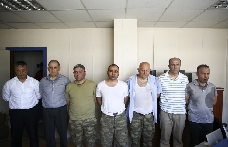 Darbeci üst düzey komutanlardan ilk fotoğraflar 15