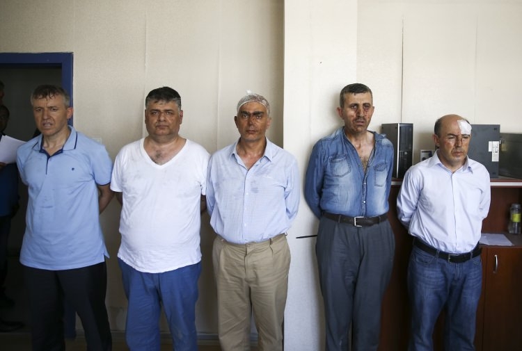 Darbeci üst düzey komutanlardan ilk fotoğraflar 42