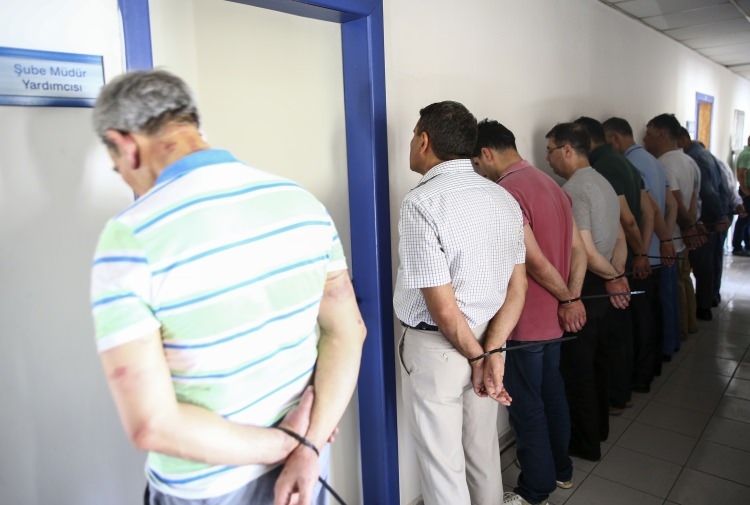 Darbeci üst düzey komutanlardan ilk fotoğraflar 8