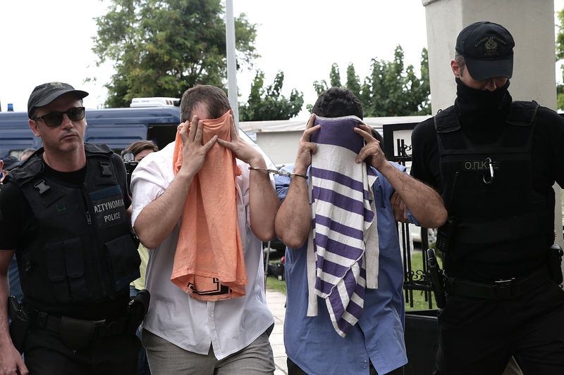 Yunanistan'a kaçan darbeciler Adliye'ye böyle geldiler 3