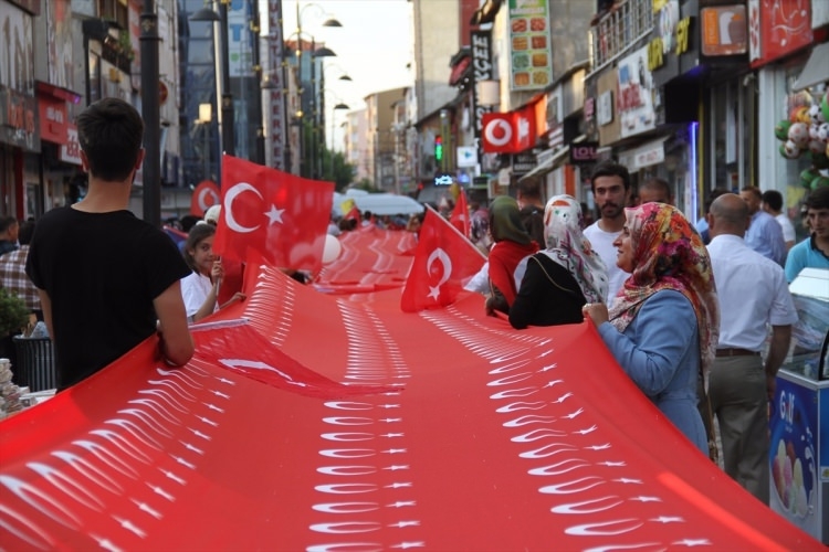 Meydanlar doldu, nöbet sabaha kadar sürdü 142