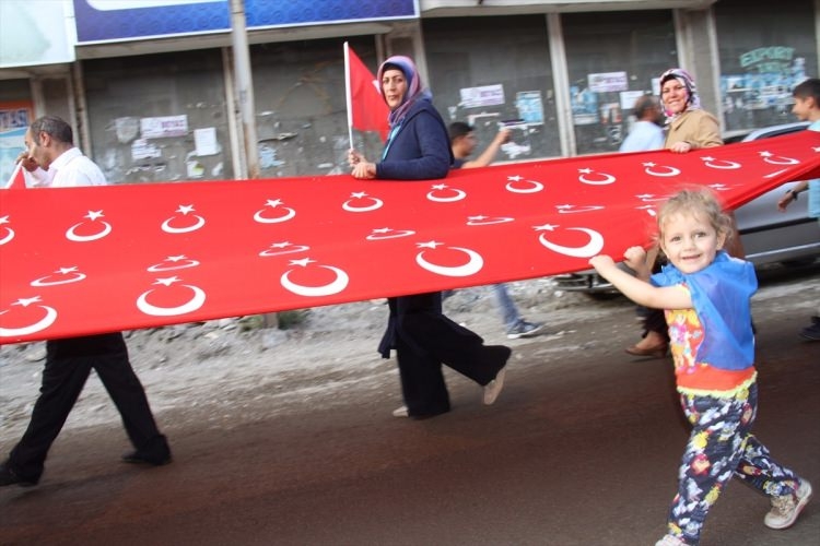 Meydanlar doldu, nöbet sabaha kadar sürdü 143