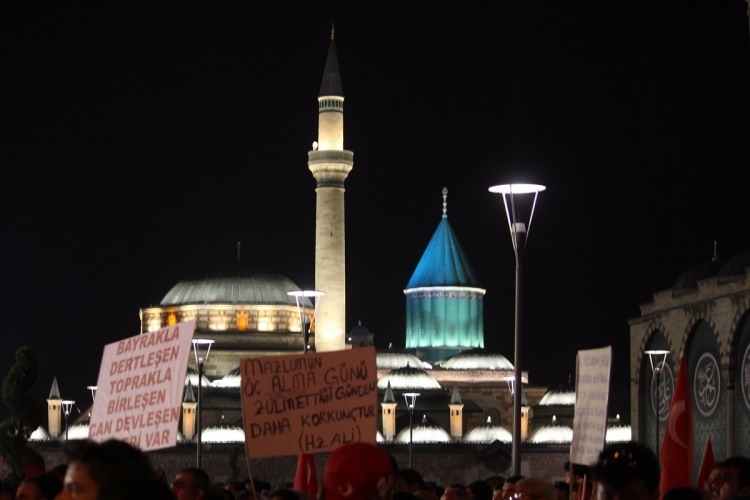 Meydanlar doldu, nöbet sabaha kadar sürdü 152