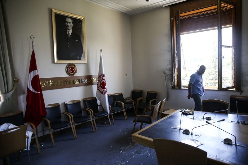 15 Temmuz darbe gecesi Meclis'te yaşananlar 27