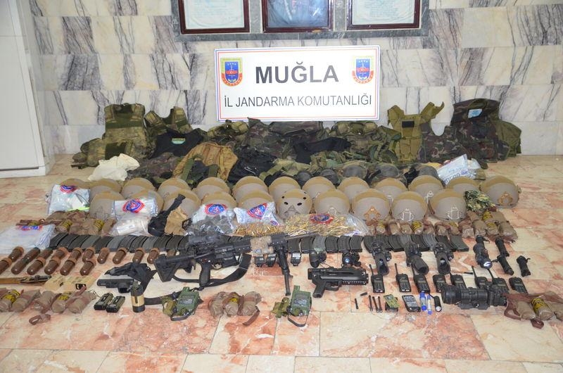 Erdoğan'ın konakladığı otele yapılan saldırının izleri 25