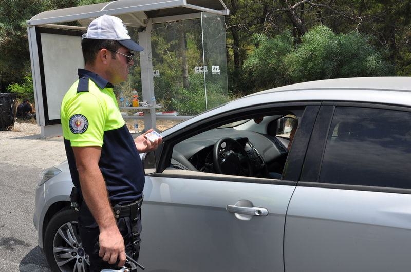 Her yerde 'Darbeci askerleri' arıyorlar! 11