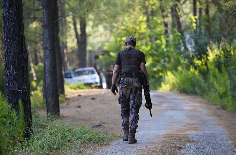 Her yerde 'Darbeci askerleri' arıyorlar! 12