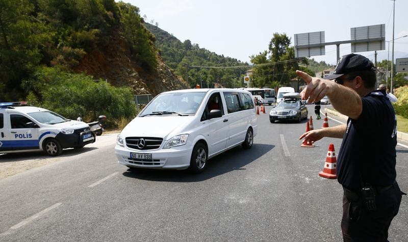 Her yerde 'Darbeci askerleri' arıyorlar! 13