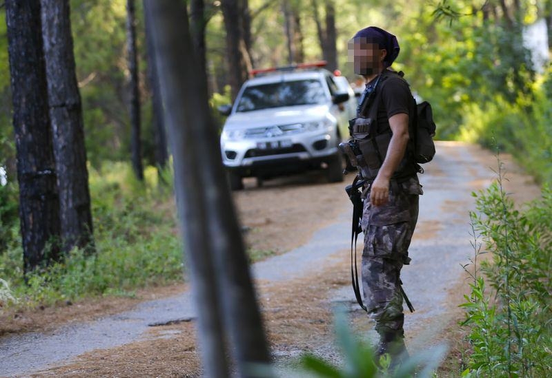 Her yerde 'Darbeci askerleri' arıyorlar! 18