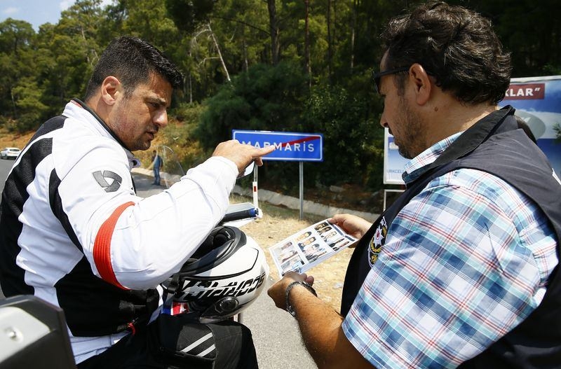 Her yerde 'Darbeci askerleri' arıyorlar! 21