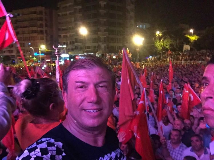 Futbol dünyası darbe girişimine karşı tek yürek 5