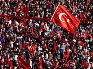 Taksim'de demokrasi mitingi