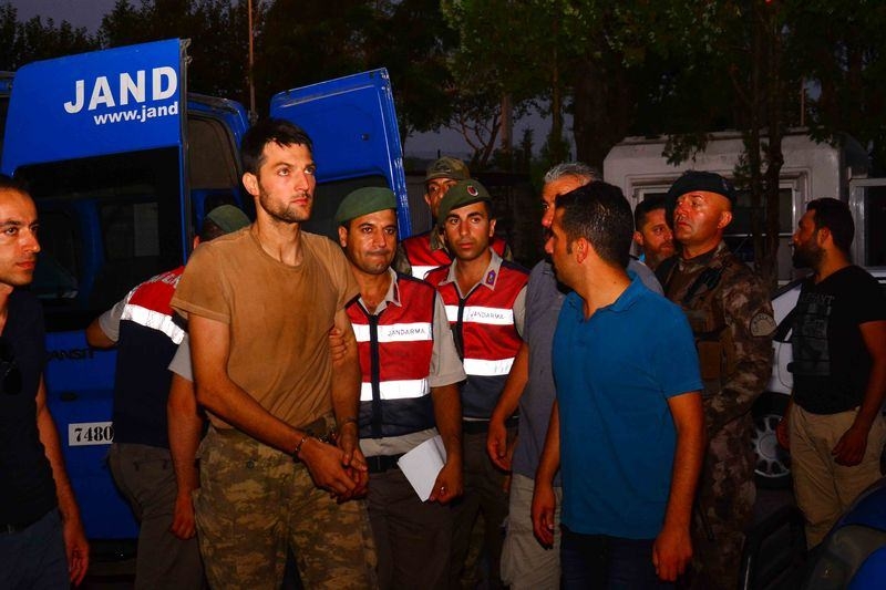 FETÖ'cü hainlerin cephaneleri ele geçirildi 10