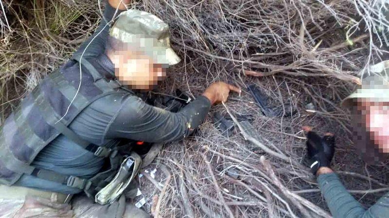 FETÖ'cü hainlerin cephaneleri ele geçirildi 6