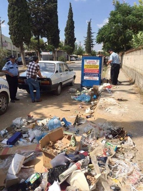 FETÖ'cü darbeciler Kur'an-ı bile yerlere atmış! 19