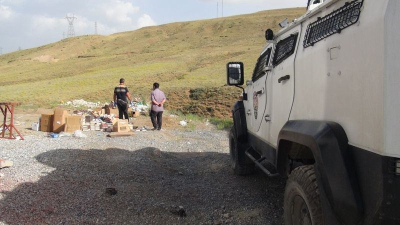 FETÖ'cü darbeciler Kur'an-ı bile yerlere atmış! 23