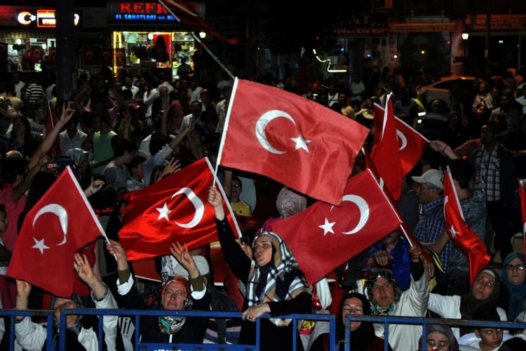 Meydanların en dikkat çeken pankartları 119