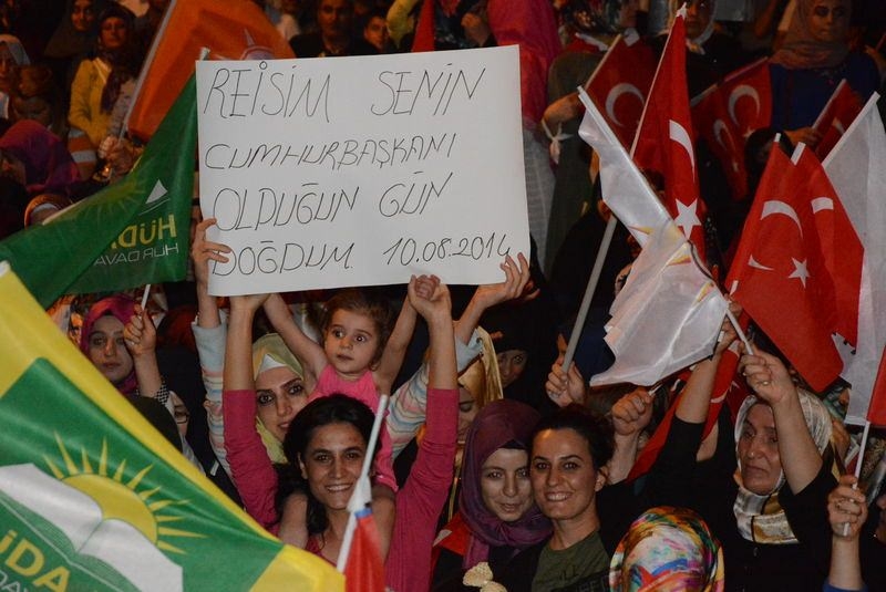 Meydanların en dikkat çeken pankartları 20