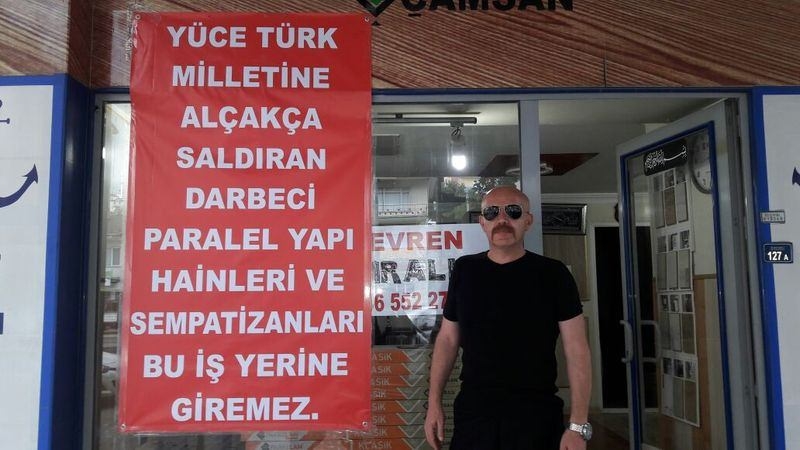 Meydanların en dikkat çeken pankartları 57