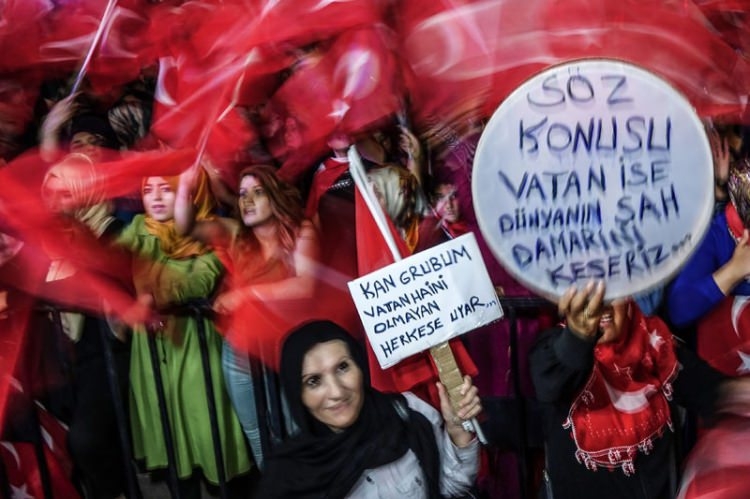 Meydanların en dikkat çeken pankartları 77