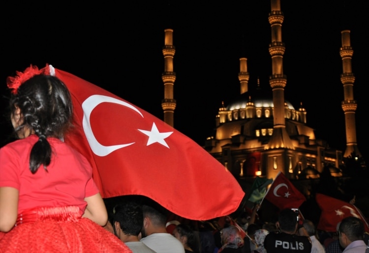 Meydanların en dikkat çeken pankartları 97