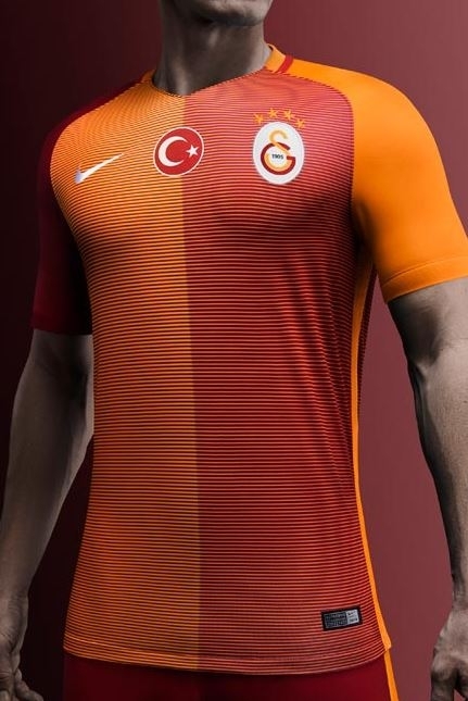Galatasaray'ın yeni formaları tanıtıldı 13