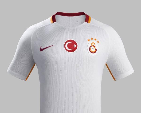 Galatasaray'ın yeni formaları tanıtıldı 5